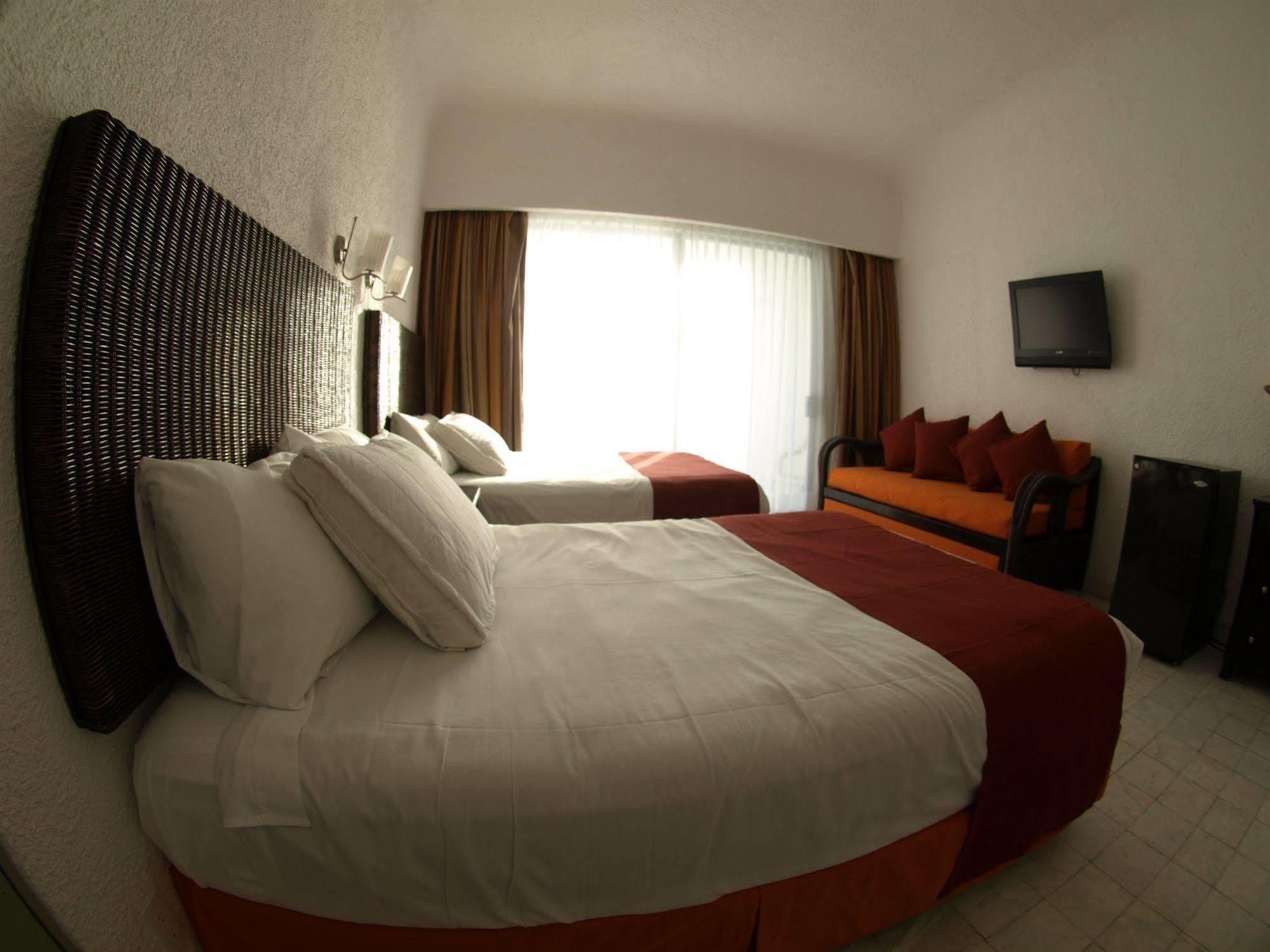 Sierra Mar All Inclusive At Tesoro Manzanillo Exterior photo