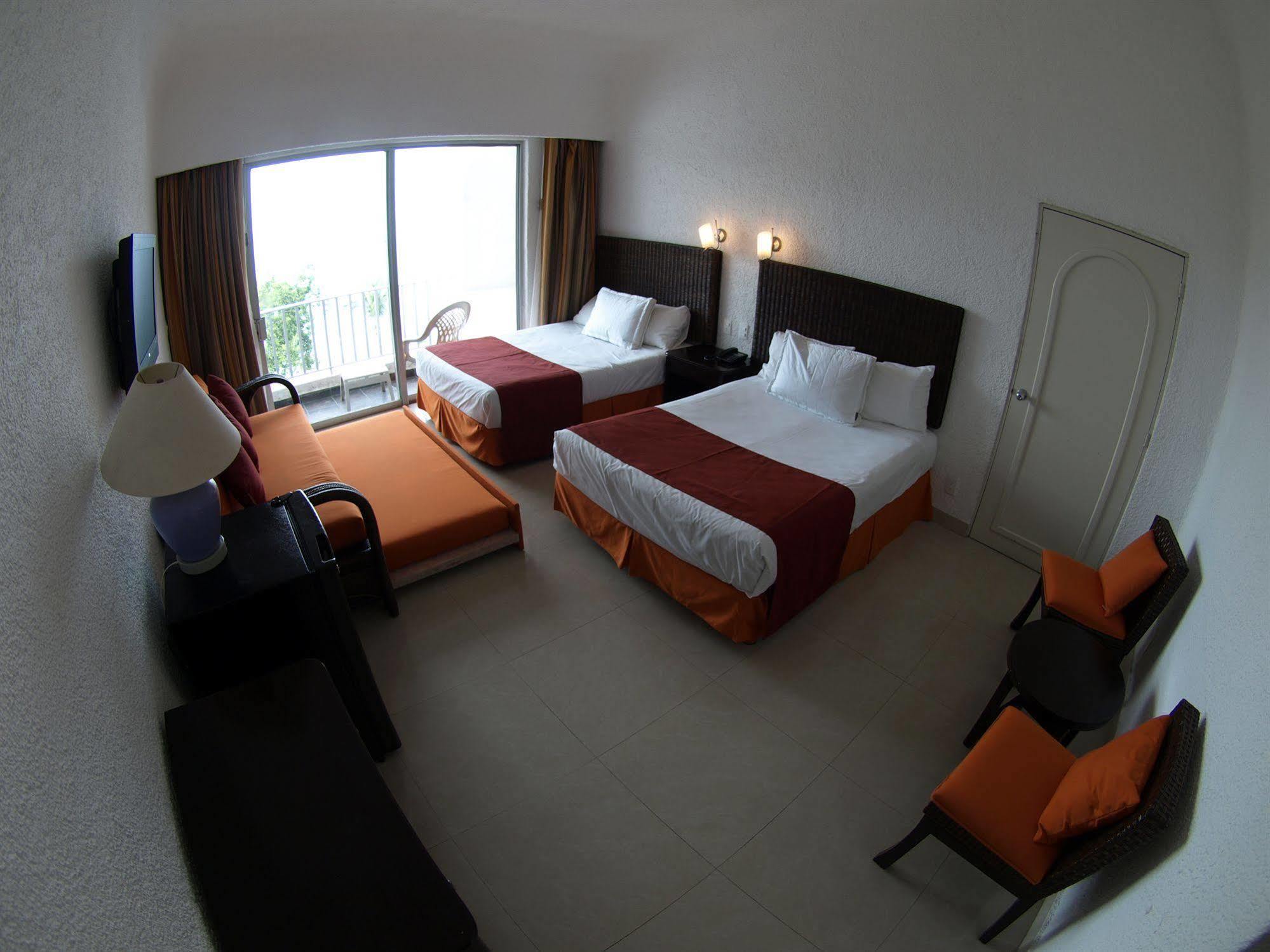 Sierra Mar All Inclusive At Tesoro Manzanillo Exterior photo